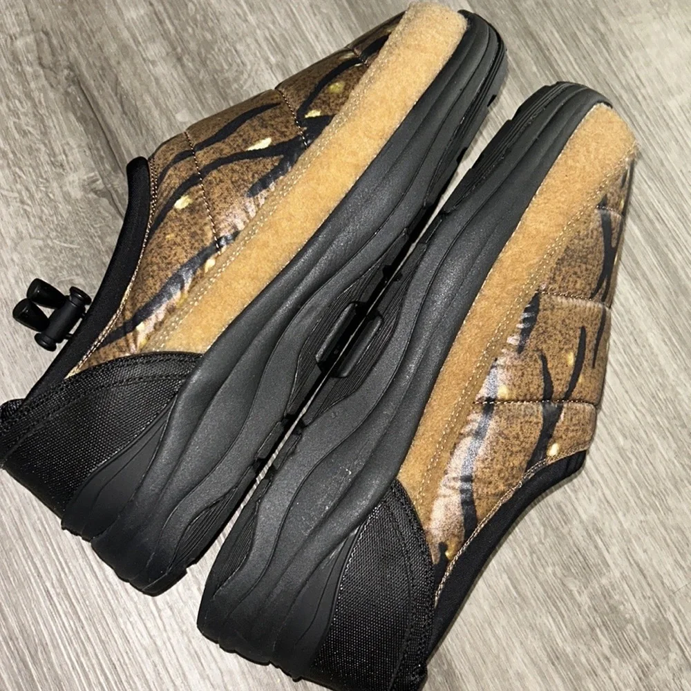 Authentic Moncler Genius-2 Moncler 1952 x Suicoke Quilted pepper loafers